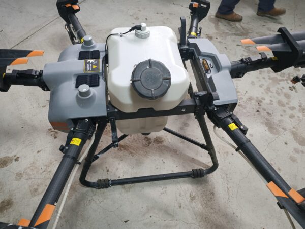 Dron agrícola T30 segunda mano casi nuevo - Imagen 2